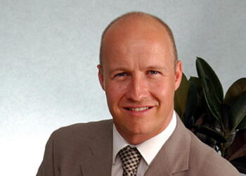 Significant fall in gross remortgage lending