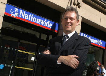 Nationwide boss to step down