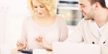 Those who budget formally are happier than those who don’t