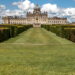 Premium prices for stately home proximity