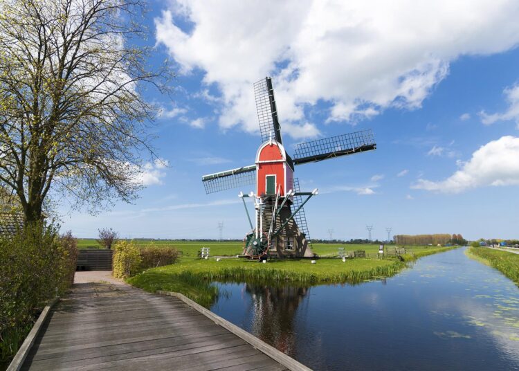 Dutch top EU buy-to-let investment poll