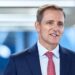 Aviva CEO steps down