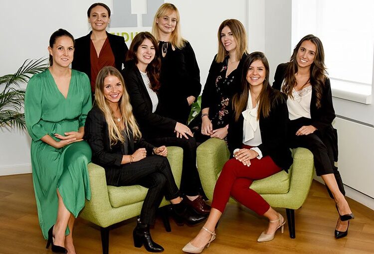Fiduciam grows all-female Spanish team