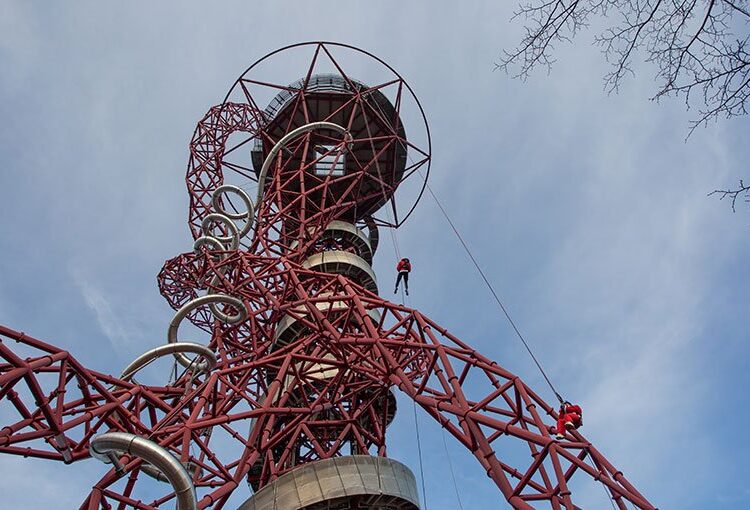 Metro Bank mortgage staff survive Santa suit abseil