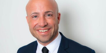 eKeeper offers Experian AML and credit reports