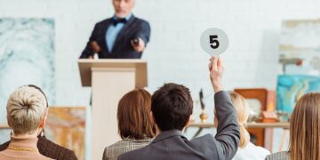 London Credit relaunches auction product