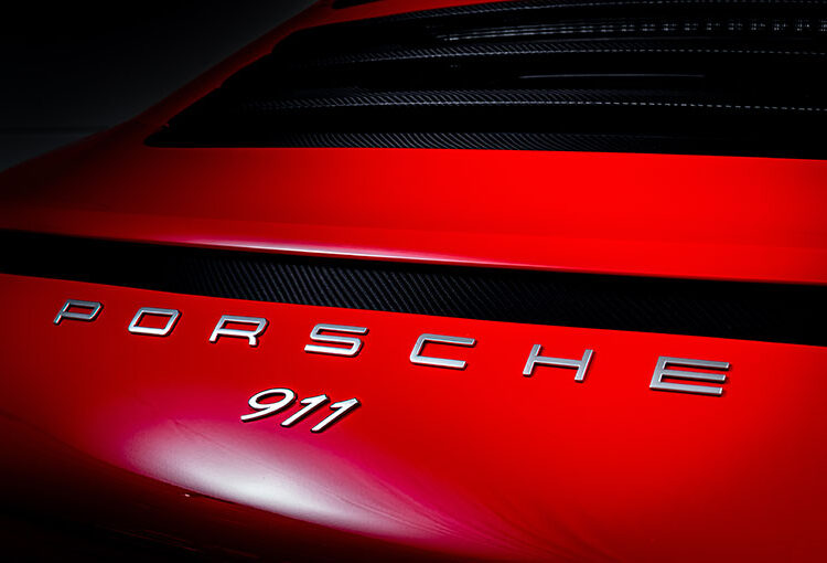 Developer uses Porsche 911 for short-term loan